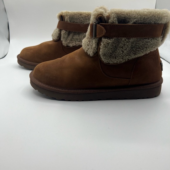 Ugg Brown Suede Boots w/Sherling - EXCELLENT CONDITION - Size 10 - Picture 4 of 7
